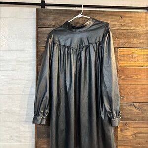 Elegant Black Long Sleeve Dress